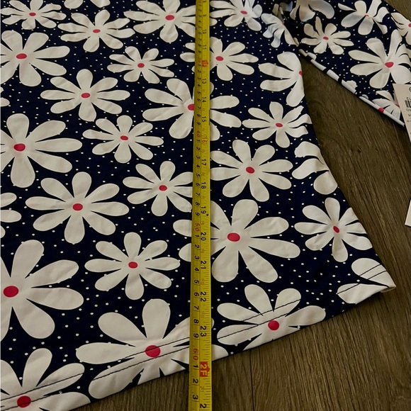 Lulu B Daisy Print Asymmetrical Tunic Top UPF 50 Plus NWT Medium new resortwear - Picture 6 of 12